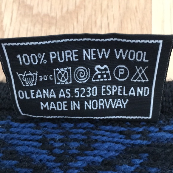 Oleana cropped wool open front sweater - Picture 6 of 7